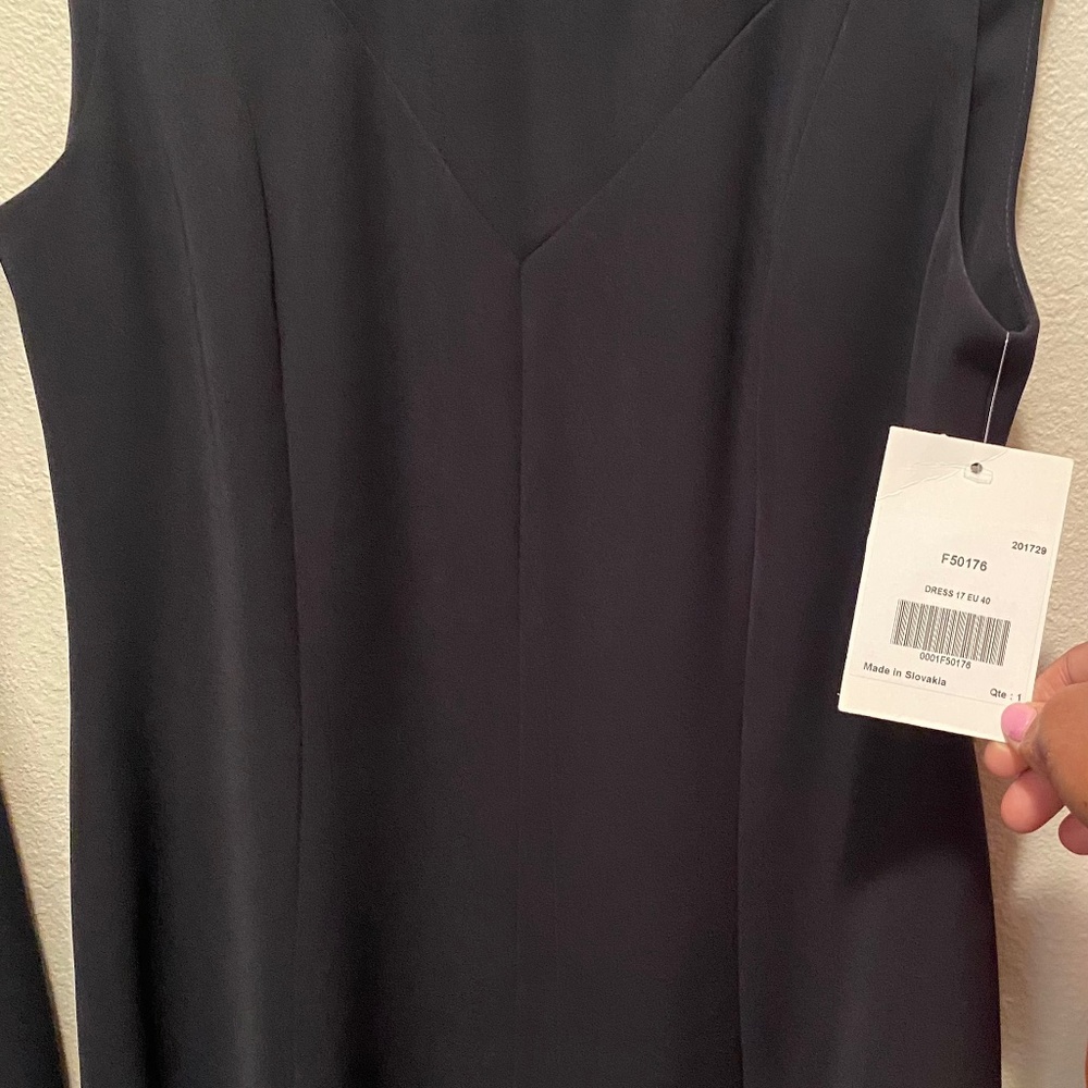 Loui Vuitton uniform dress Size 40 which is between an 8-10 $160